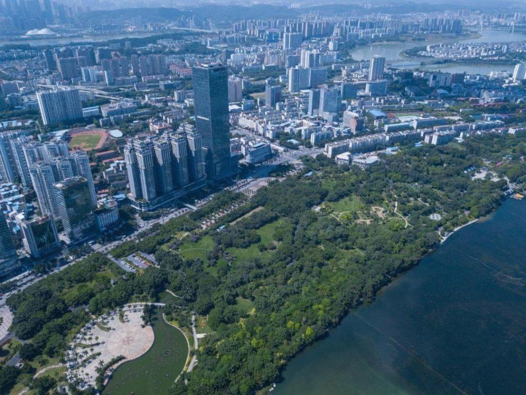 Ming Du Lakeside Hotel 南宁 外观 照片