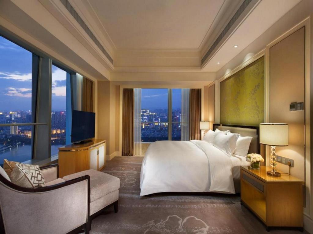 Ming Du Lakeside Hotel 南宁 外观 照片