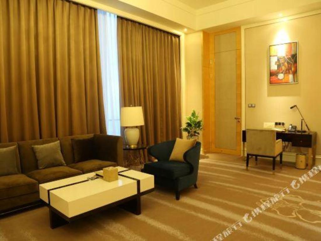 Ming Du Lakeside Hotel 南宁 外观 照片