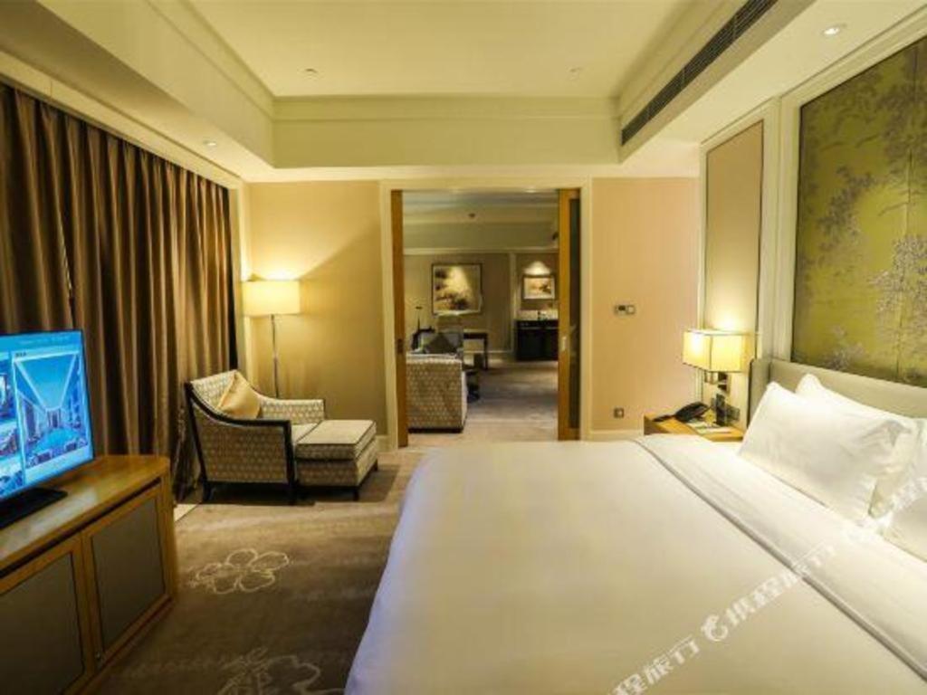 Ming Du Lakeside Hotel 南宁 外观 照片